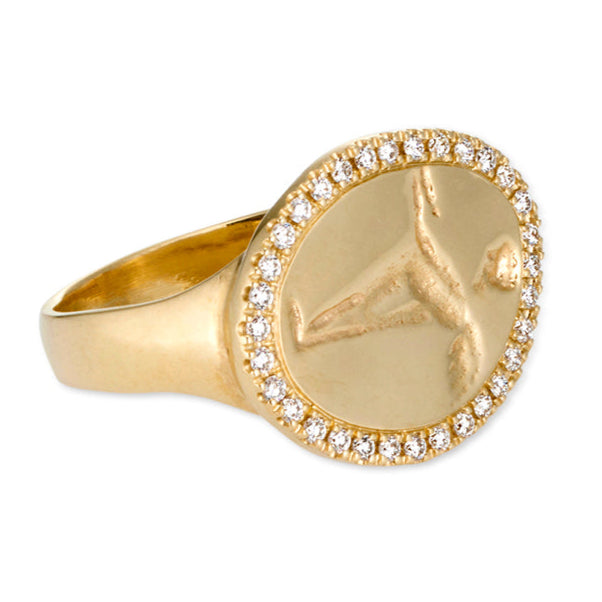 Peristera Ring with White Diamond - Solid Gold