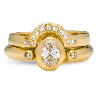 Pyrrha Ring with Diamond - Solid Gold