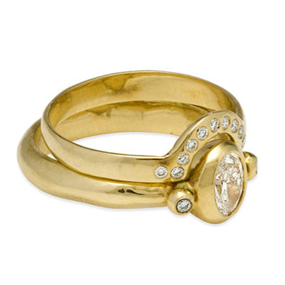 Pyrrha Ring with Diamond - Solid Gold