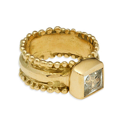 Iphis Ring with Sapphire - Solid Gold