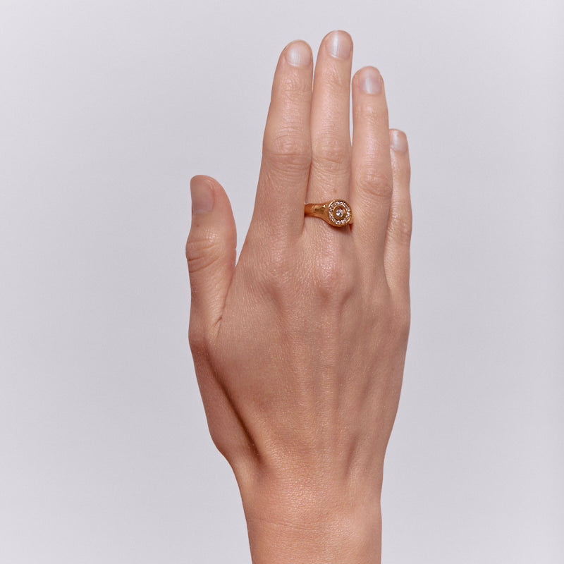 Sorel Ring with Zircon - 18K Gold Plated