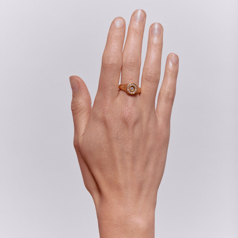 Sorel Ring with Zircon - 18K Gold Plated