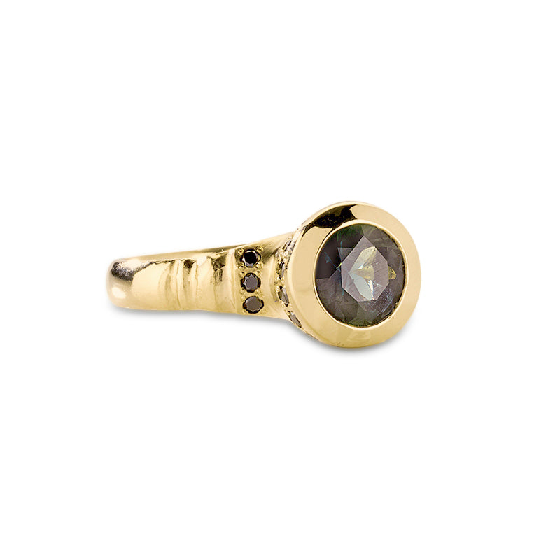 Assuan Ring - Solid Gold