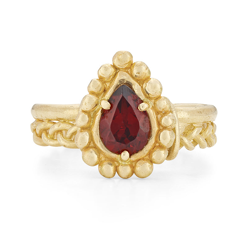 Venus Ring in Garnet - Solid Gold