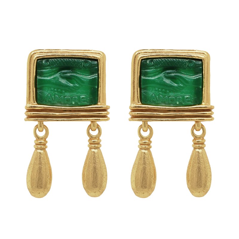 Donna Bianca - Gold square stud earrings with 'AMORE' inscription on green resin.