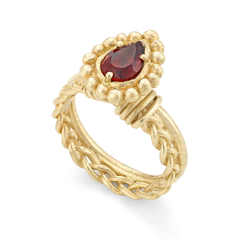 Venus Ring in Garnet - Solid Gold